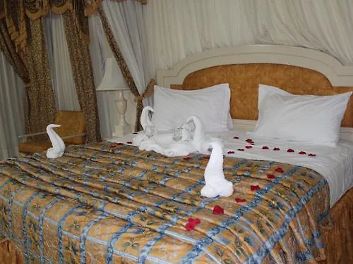 Отель Uwi Mona Visitors' Lodge & Conference Centre Кингстон